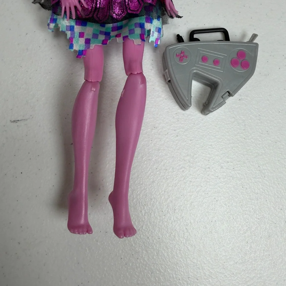 Monster High Kjersti Trollson Brand-Boo Students Doll Pink Gamer Troll Mattel